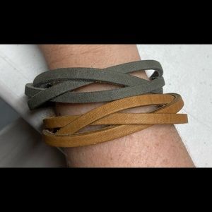 Women’s 9” long, 1/2” wide “magic braid” bracelet